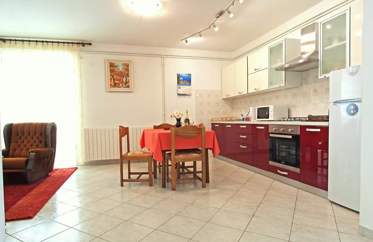 Valeriana Apartment Pula Croatia