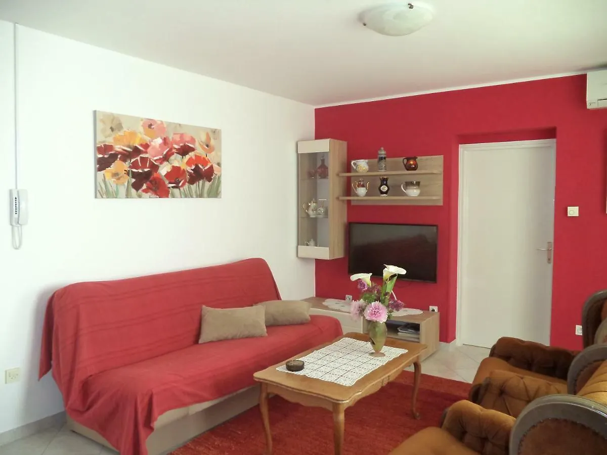 Valeriana Apartment Pula 0*,  Croatia